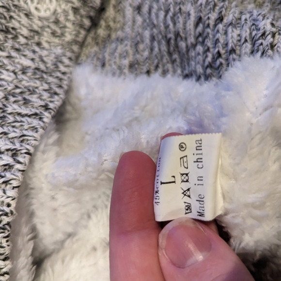 Gray Toggle Knit Jacket with Hood - Picture 5 of 7